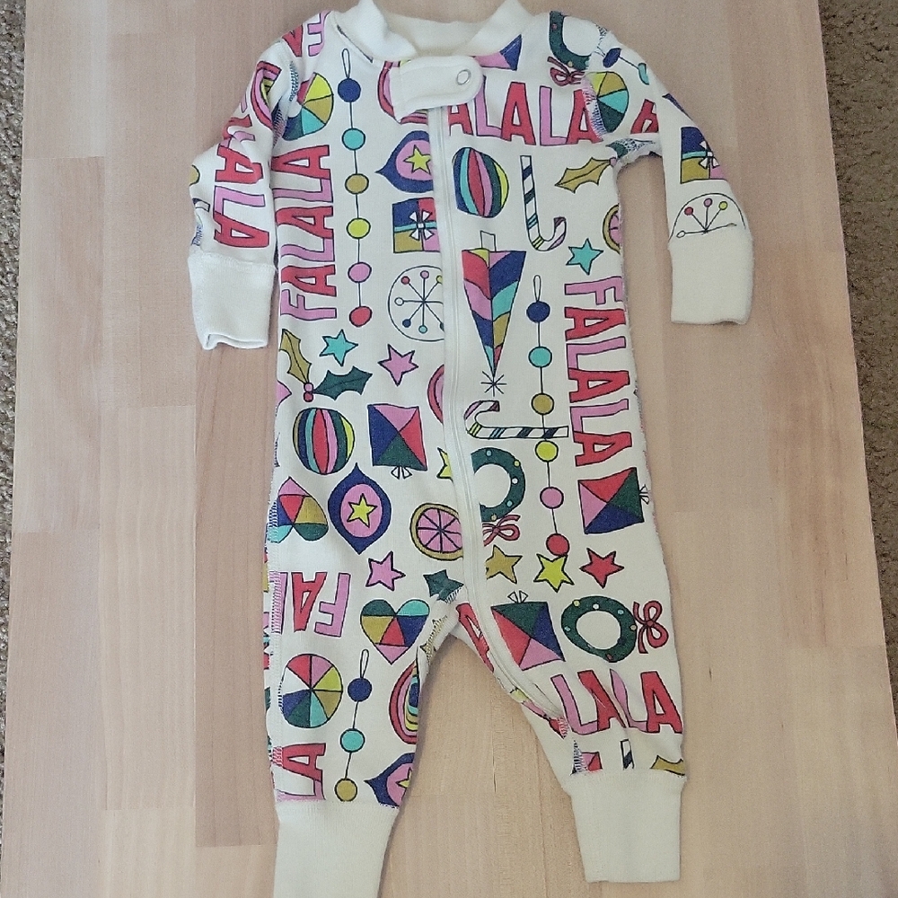 Hanna Andersson Kids Holiday Graphic One-Piece Pajamas in Multi, 0-3 Month